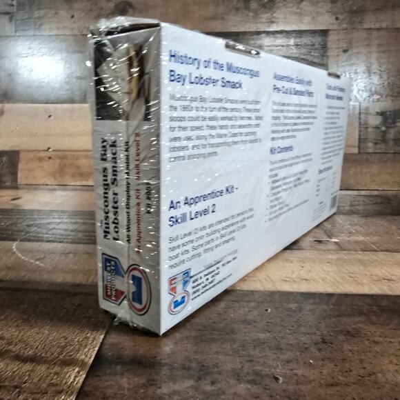 Midwest Lobster Smack Wooden Model Kit NEW SEALED - Picture 3 of 5